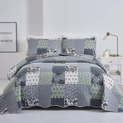 Vivacious Quilted bedspread and pillowcovers set: Full of Life and Energy - Queen size Payday Deals