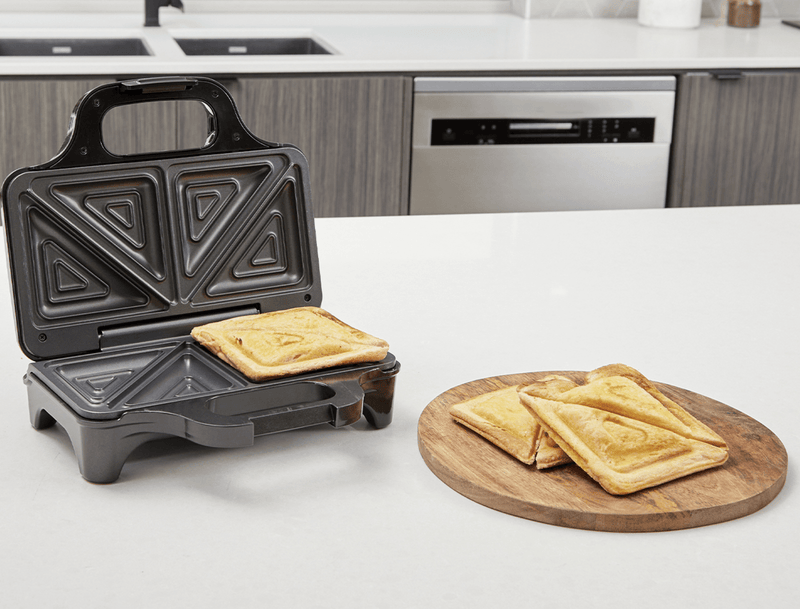 Westinghouse 2-Slice Toasted Sandwich Maker - Black WHSWM02K Payday Deals