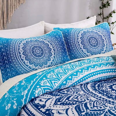 Xciting Quilted bedspread and pillowcovers set: Add Some Fun - Queen size Payday Deals