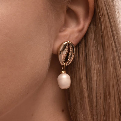 Culturesse Mona Gold Shell Pearl Drop Earrings