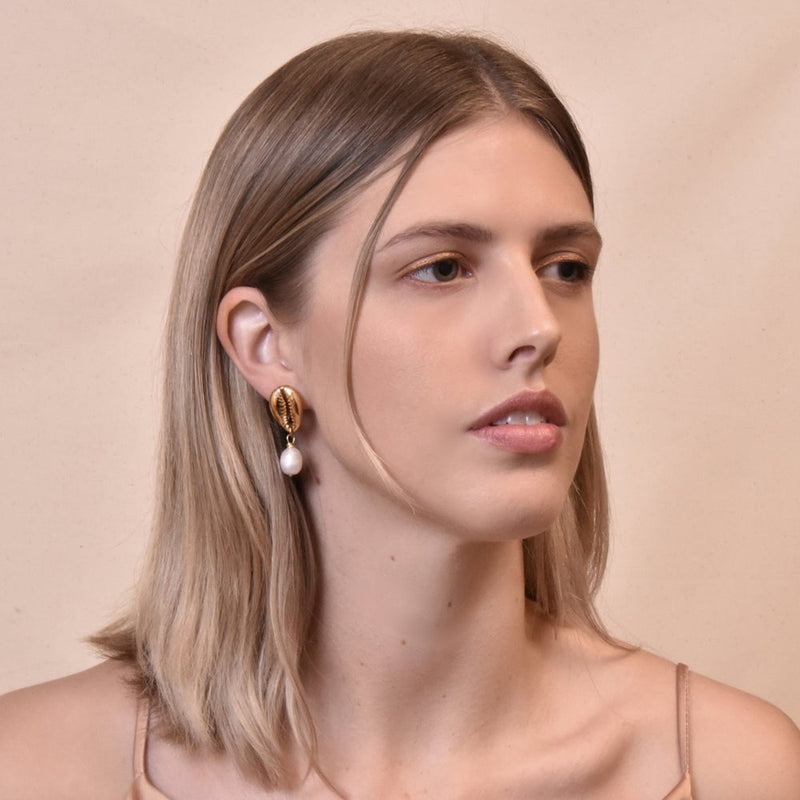 Culturesse Mona Gold Shell Pearl Drop Earrings