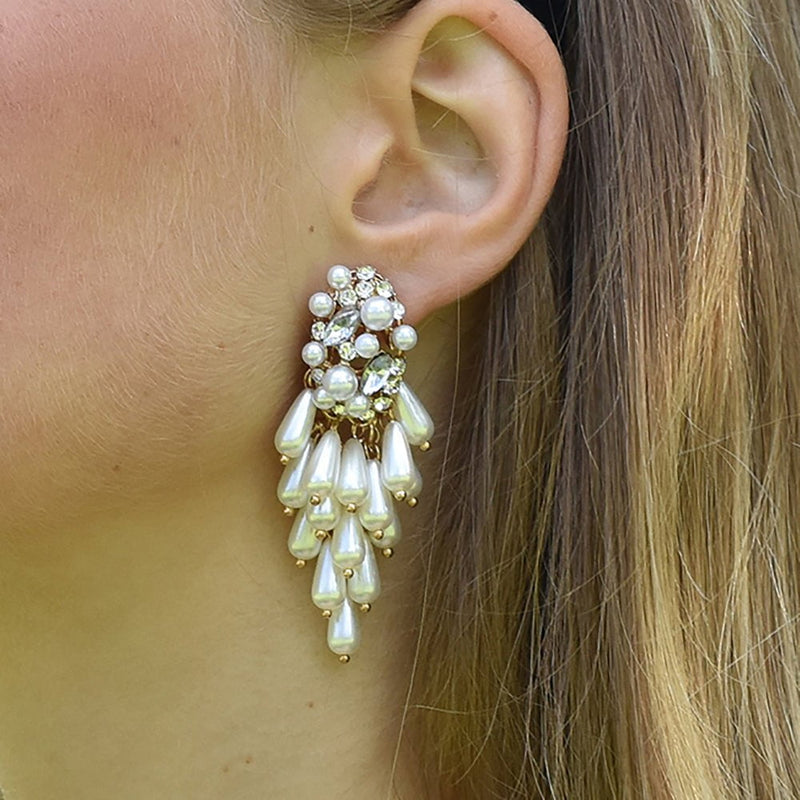 Culturesse Angelica Runway Pearl Splash Earrings