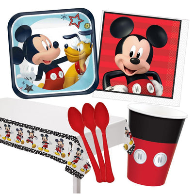 Mickey Mouse and Pluto 8 Guest Deluxe Tableware Pack