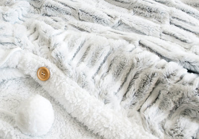 Houston  HOODED SNUGGLE FAUX FUR BLANKET - 130X180CM