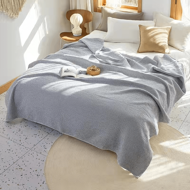 Elegant Classic style Cube Range Blanket Color Dark Gray