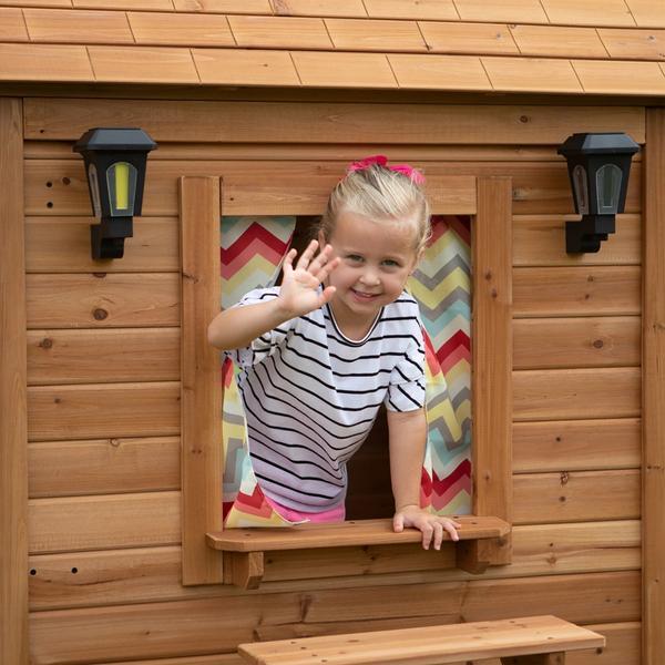 Backyard Discovery Aspen Cubby House – Payday Deals