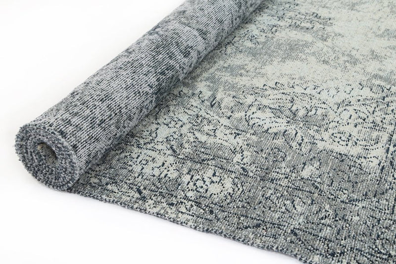 Bohemian Grey Distressed Boardered Rug 120x120cm Payday Deals