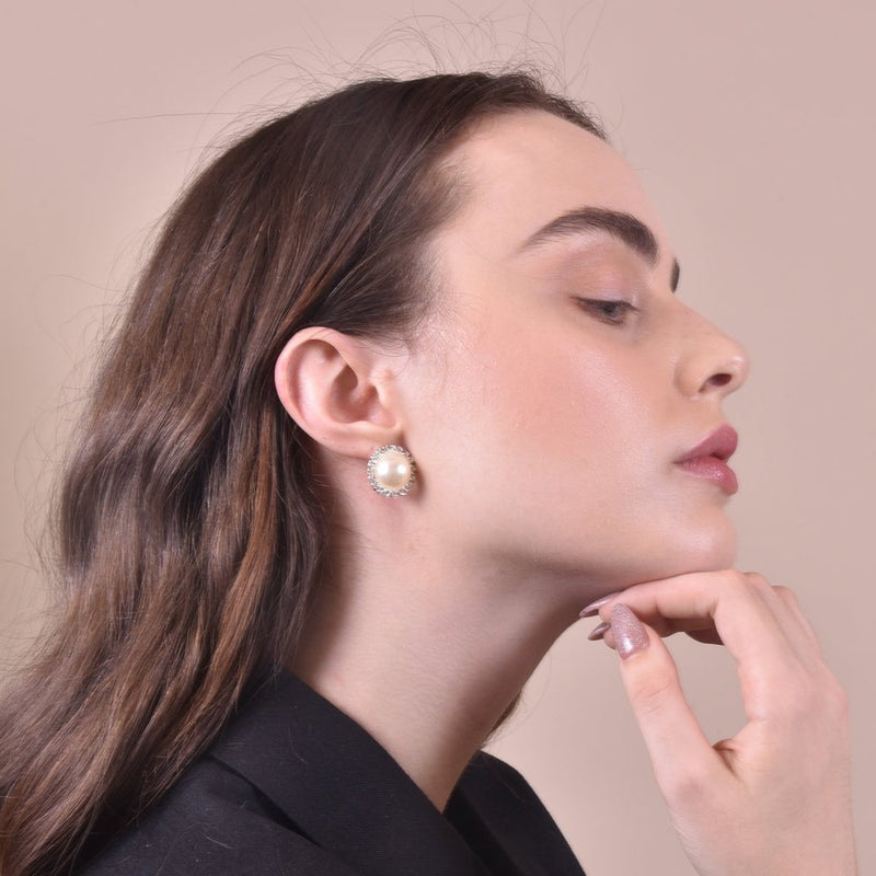 Culturesse Lachelle Vintage Pearl Clip-on Earrings Payday Deals