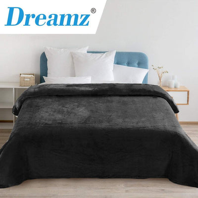 DreamZ 320GSM 220x240cm Ultra Soft Mink Blanket Warm Throw in Black Colour Payday Deals