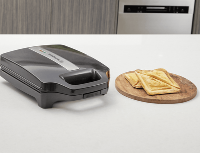 Westinghouse 4-Slice Toasted Sandwich Maker - Black WHSWM01K Payday Deals