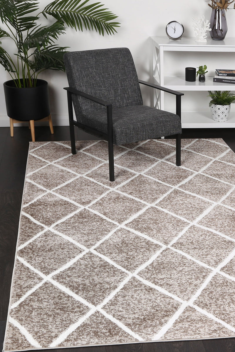 Windjana Diamond Mocha Rug 240x330cm Payday Deals